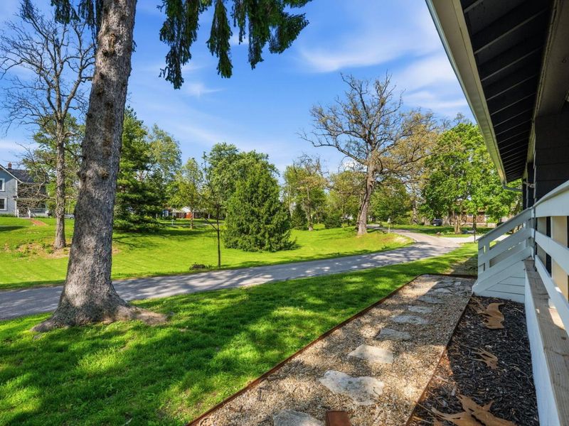 105 English Terrace , Delaware, OH 43015 Photo 4