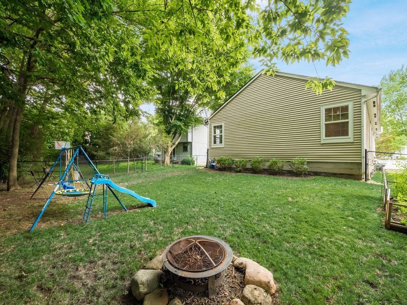 1384 Crisfield Drive, Columbus, OH 43204 Photo 29