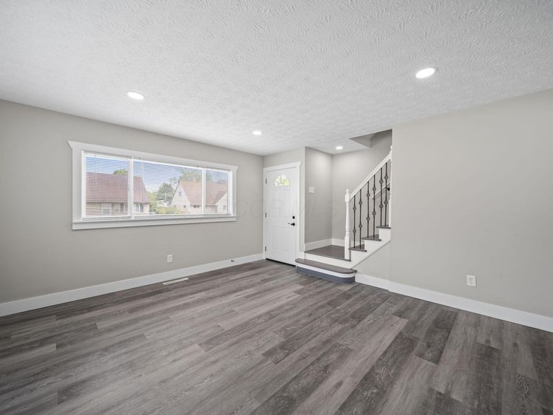 2385 Hanna Drive, Columbus, OH 43211 Photo 10
