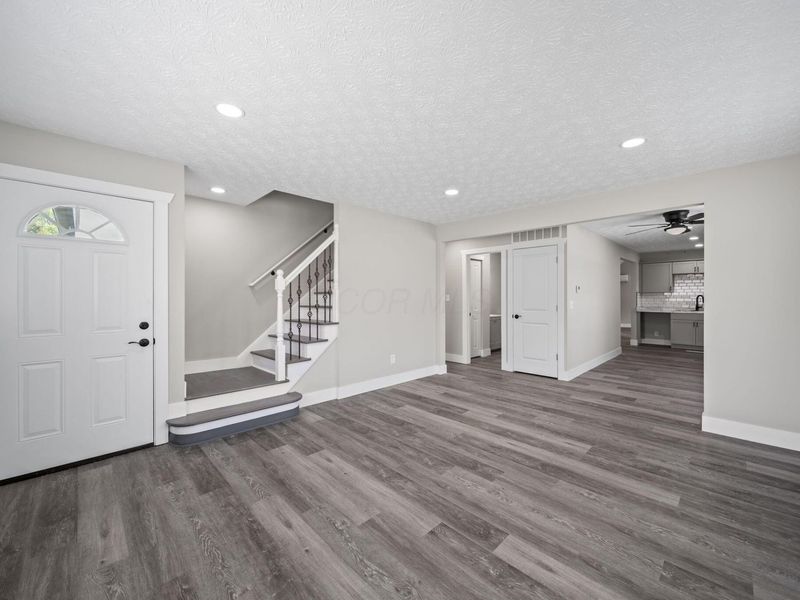 2385 Hanna Drive, Columbus, OH 43211 Photo 11