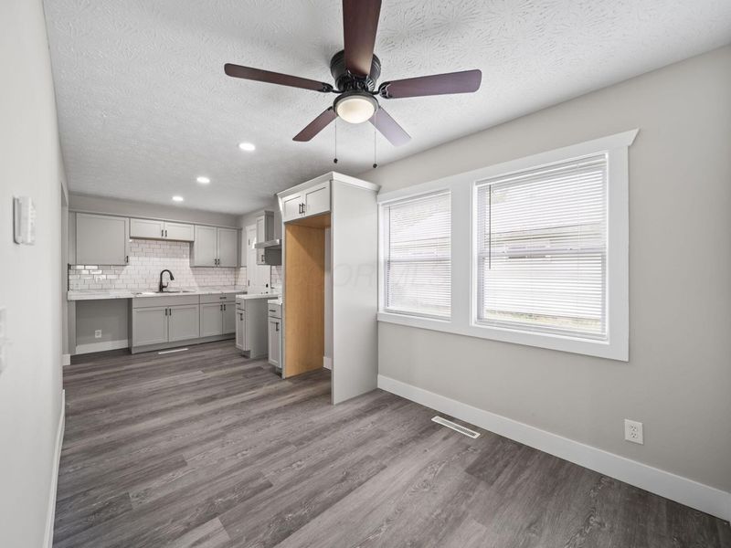 2385 Hanna Drive, Columbus, OH 43211 Photo 18