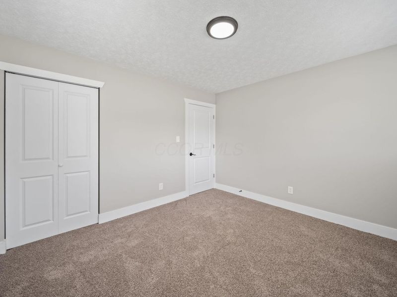 2385 Hanna Drive, Columbus, OH 43211 Photo 32