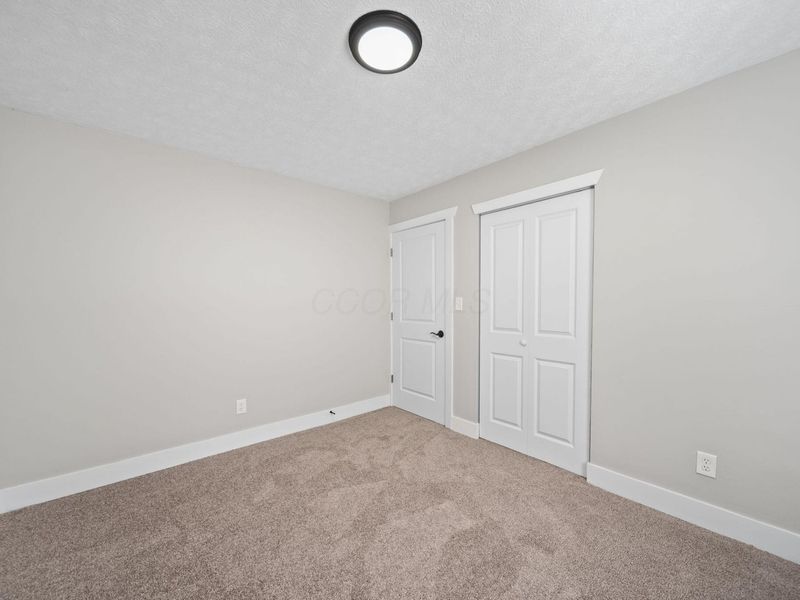 2385 Hanna Drive, Columbus, OH 43211 Photo 33