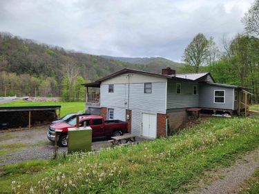89 Snyder Road, Harman, WV 26270