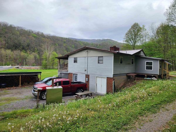 89 Snyder Road, Harman, WV 26270