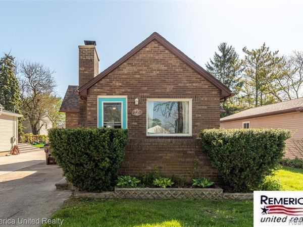 29821 Munro Street , Gibraltar, MI 48173