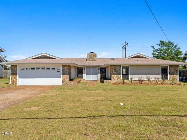 2902 Malone Drive, Panama City, FL 32405