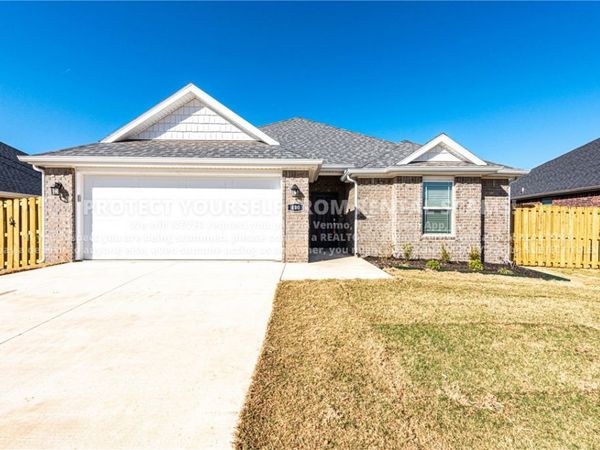 410 Coconut Lane , Centerton, AR 72719