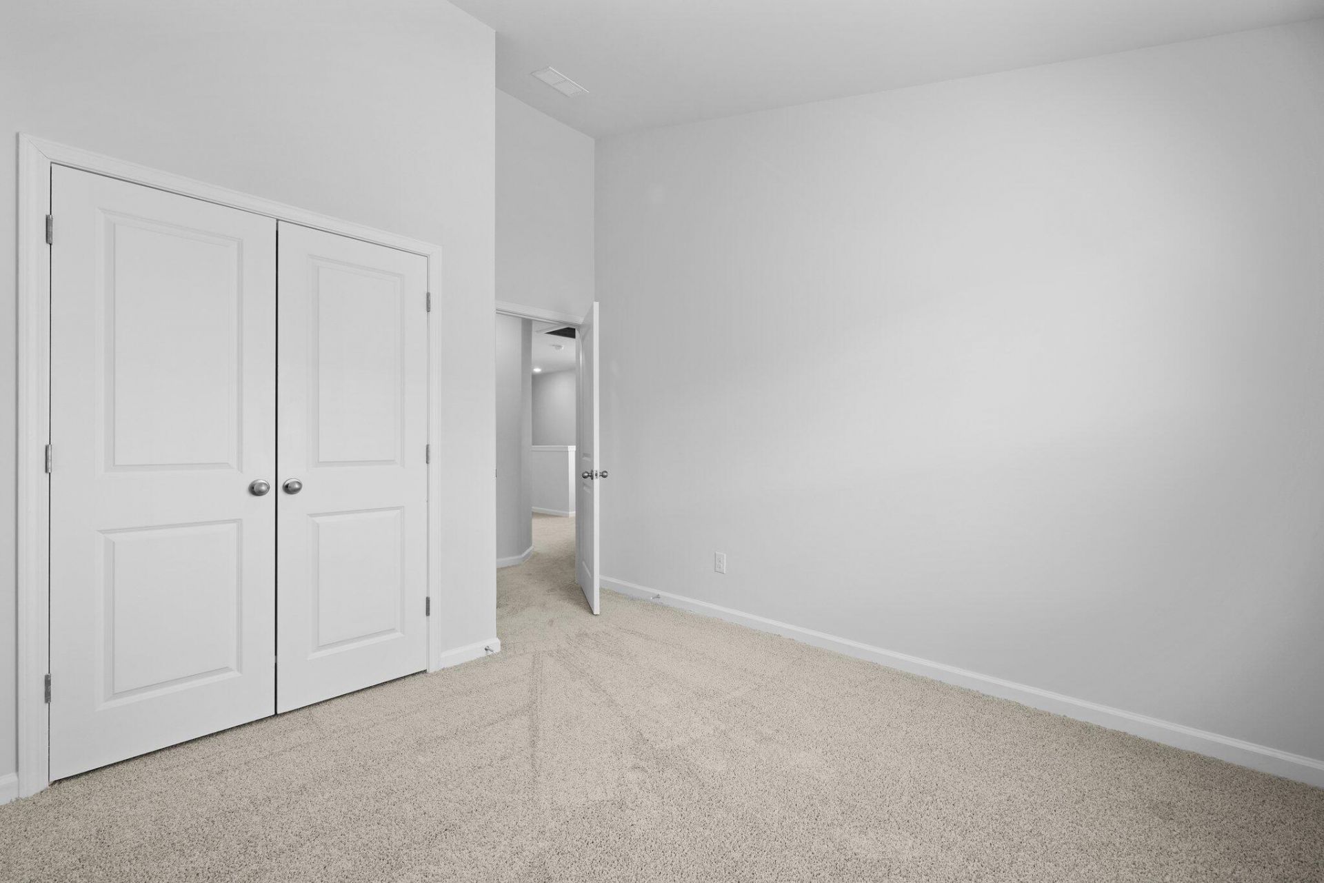 311 Bluebell Way Photo 32