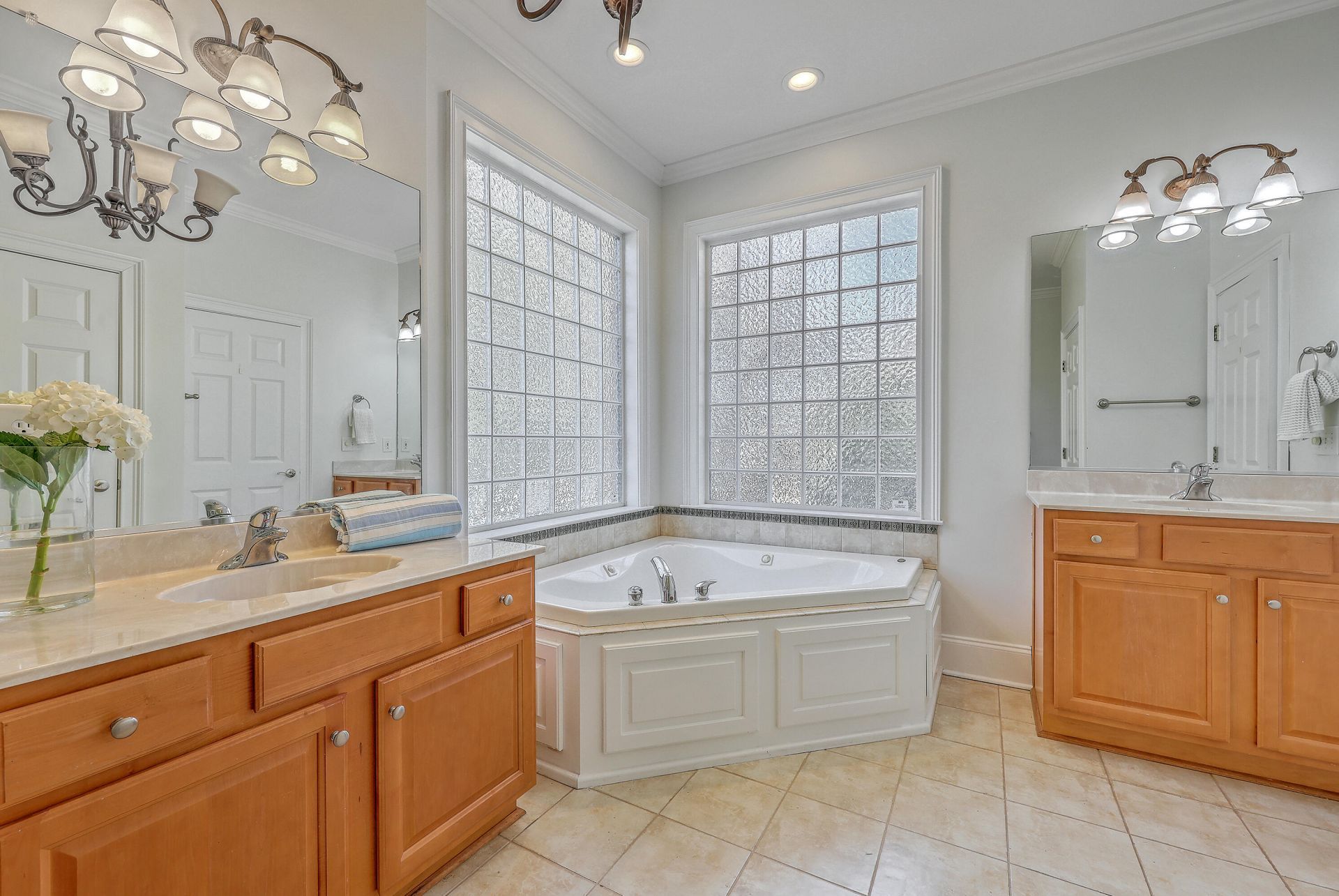 8612 Timbermarsh Lane Photo 21