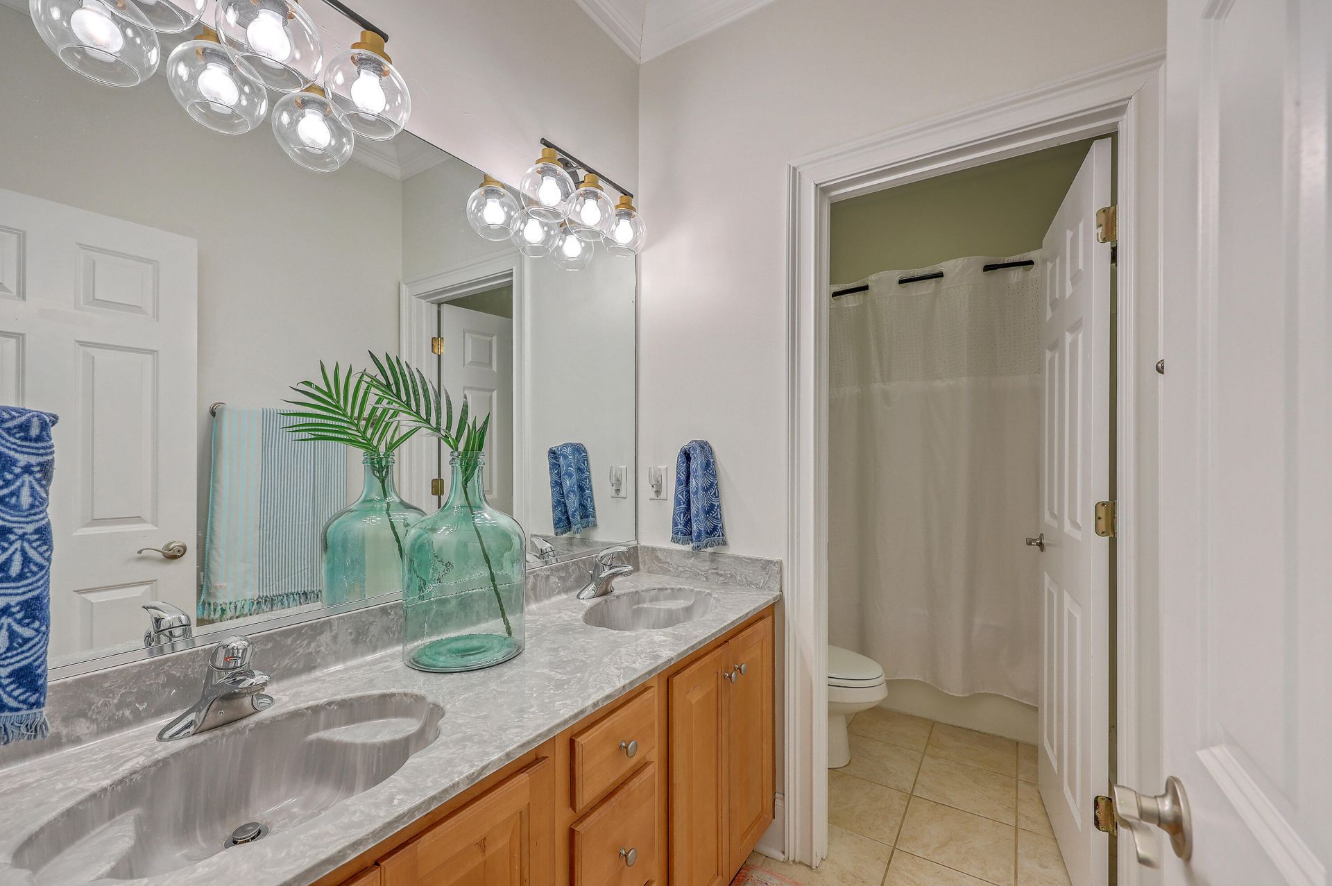 8612 Timbermarsh Lane Photo 27