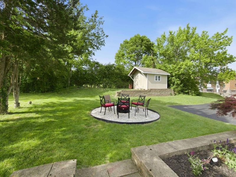 3654 Boomer Road, Green Township, OH 45247 Photo 28