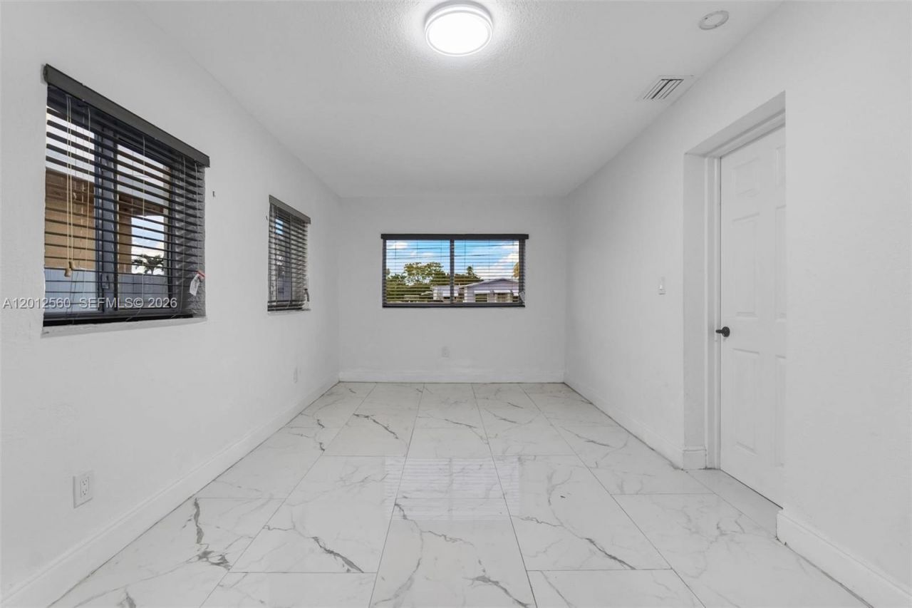 4530 SW 25th St , West Park, FL 33023 Photo