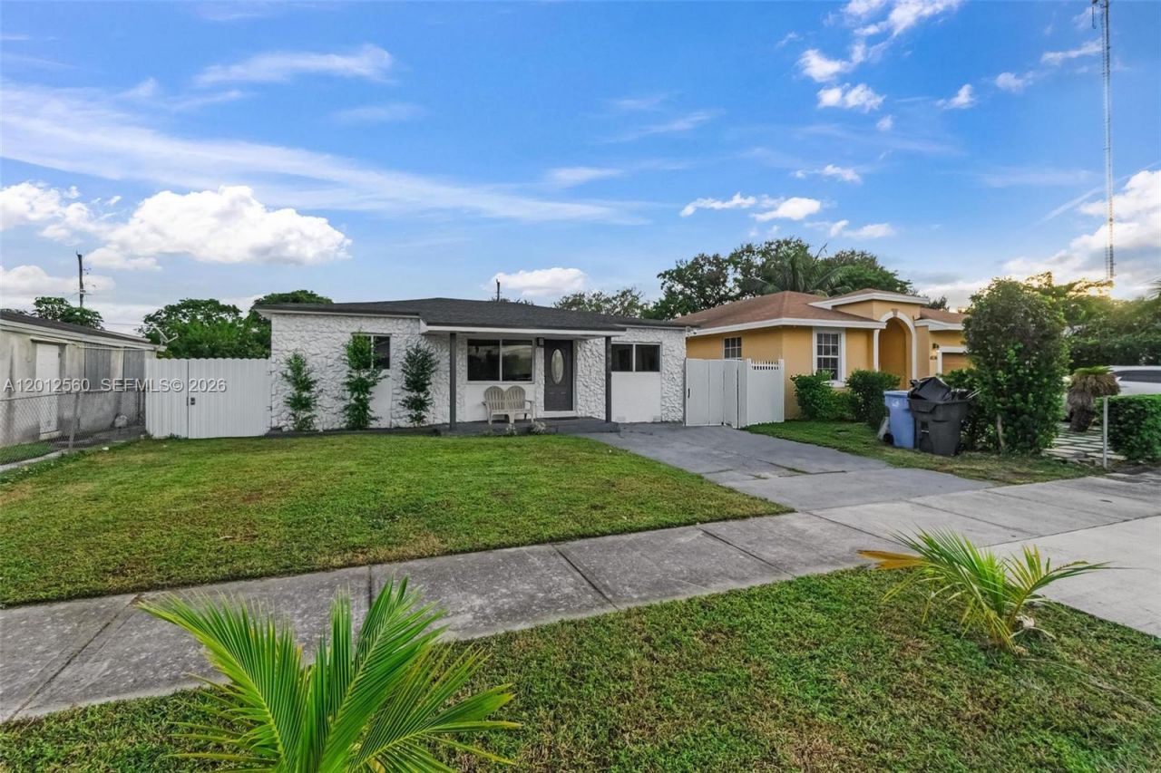 4530 SW 25th St , West Park, FL 33023 Photo