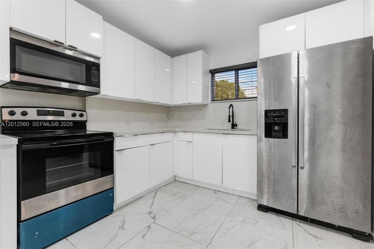 4530 SW 25th St , West Park, FL 33023 Photo