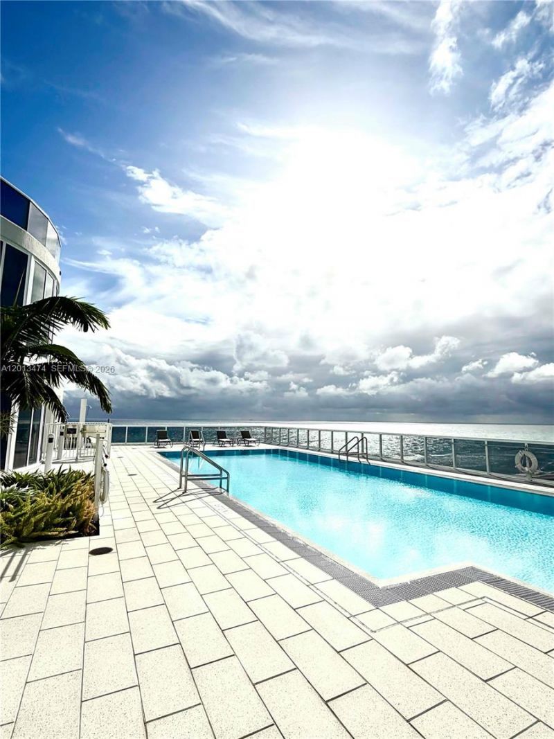 16001 Collins Ave, Unit 703, Sunny Isles Beach, FL 33160 Photo