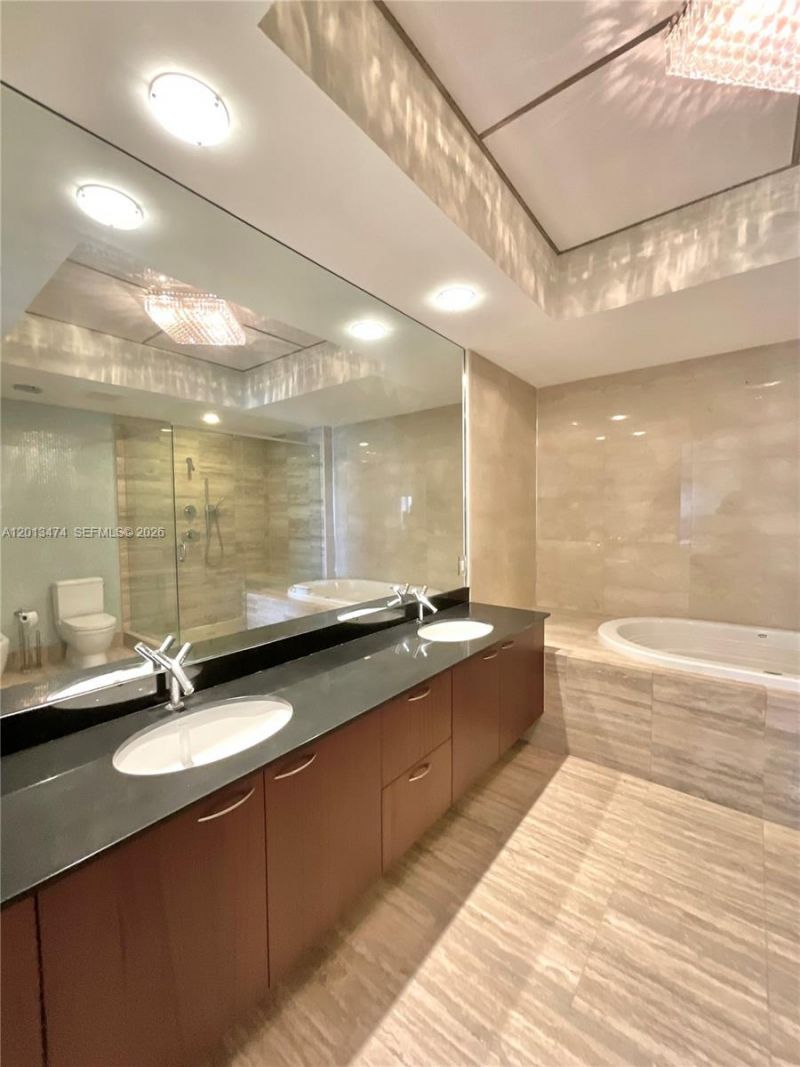 16001 Collins Ave, Unit 703, Sunny Isles Beach, FL 33160 Photo