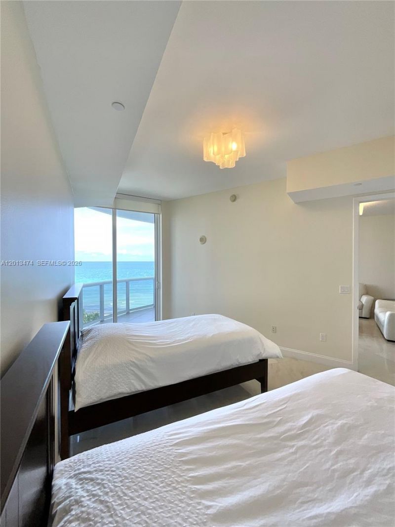 16001 Collins Ave, Unit 703, Sunny Isles Beach, FL 33160 Photo