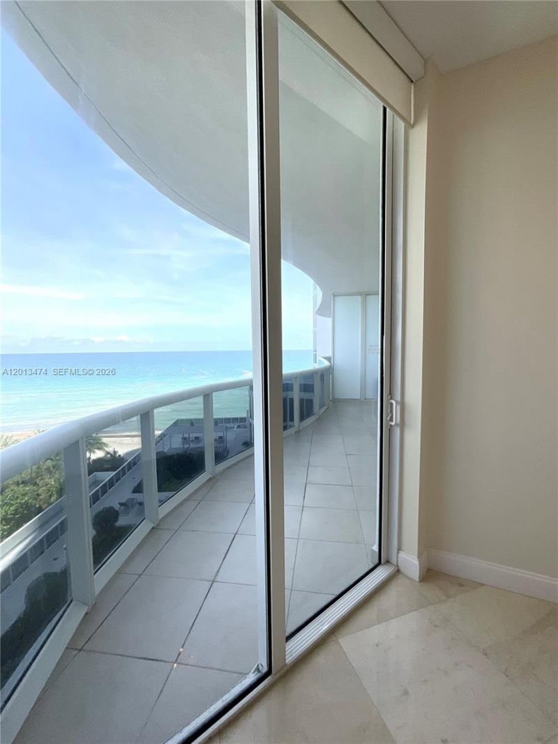 16001 Collins Ave, Unit 703, Sunny Isles Beach, FL 33160 Photo