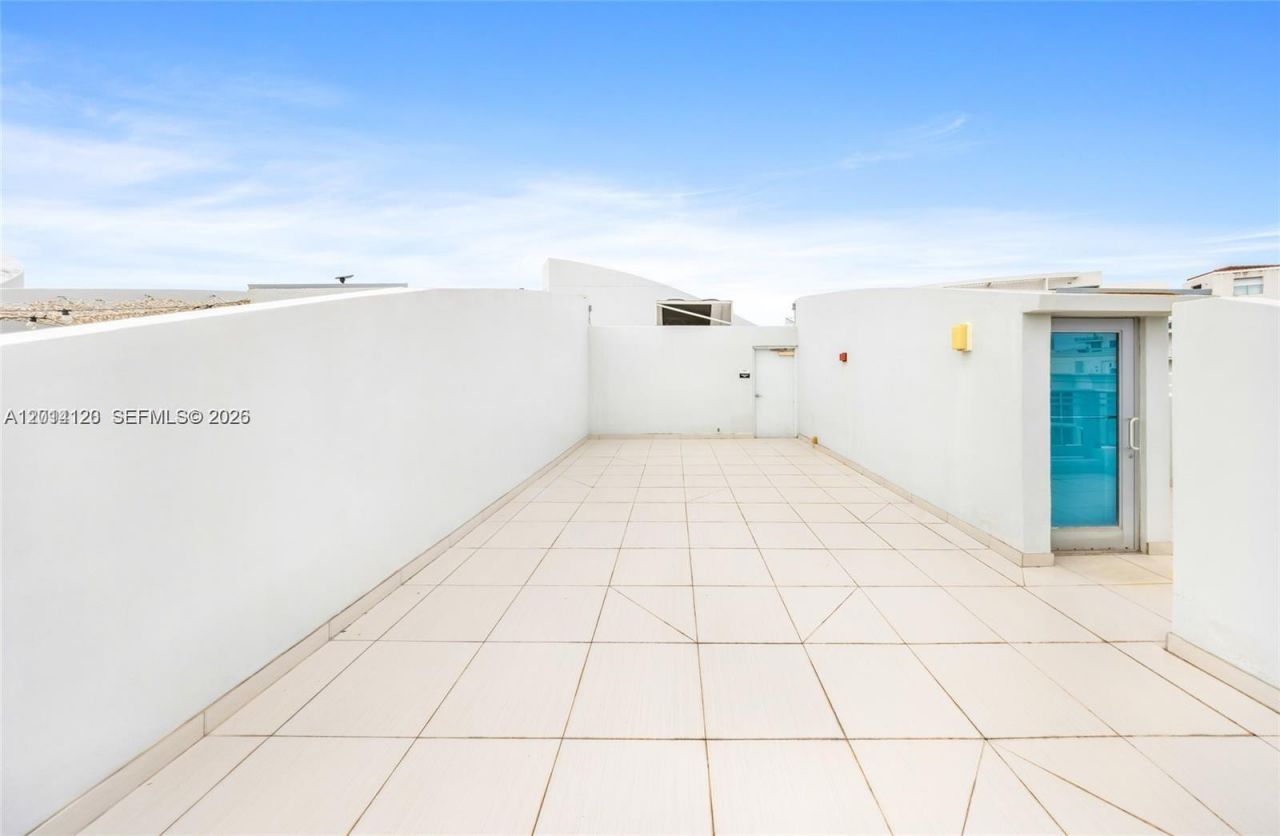 2950 NE 188th St, Unit 547, Aventura, FL 33180 Photo