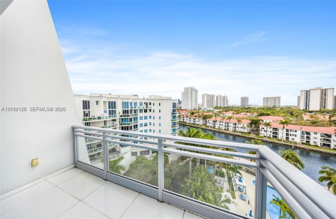 2950 NE 188th St, Unit 547, Aventura, FL 33180 Photo