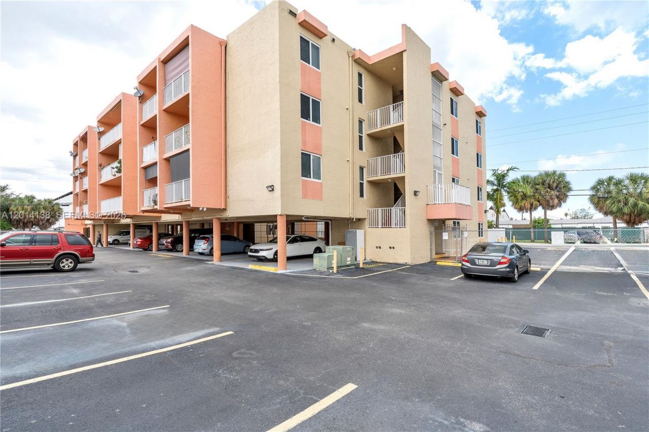 2400 NW 16th St Rd , Miami, FL 33125 Photo