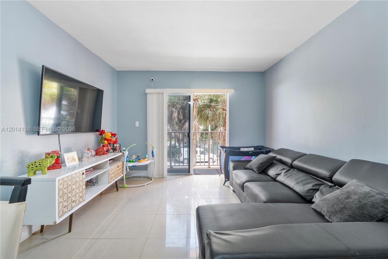 2400 NW 16th St Rd , Miami, FL 33125 Photo