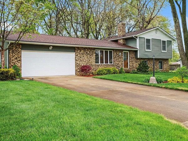 24537 Green Valley Parkway, Elkhart, IN 46517