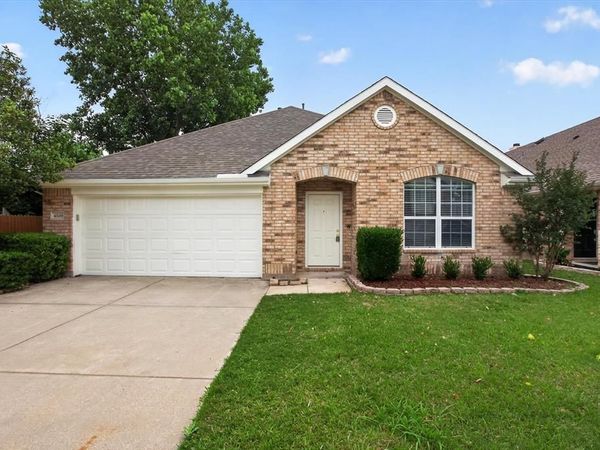 4520 Hickory Meadows Lane, Fort Worth, TX 76244