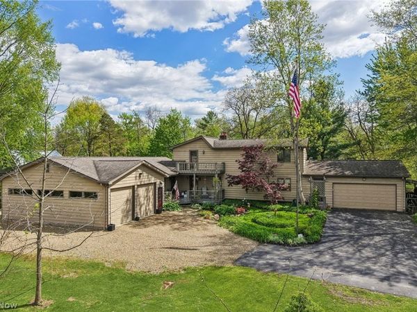 19829 Marks Road , Strongsville, OH 44149
