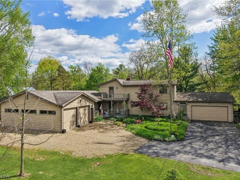 19829 Marks Road , Strongsville, OH 44149 Photo 1