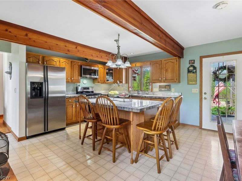 19829 Marks Road , Strongsville, OH 44149 Photo 9