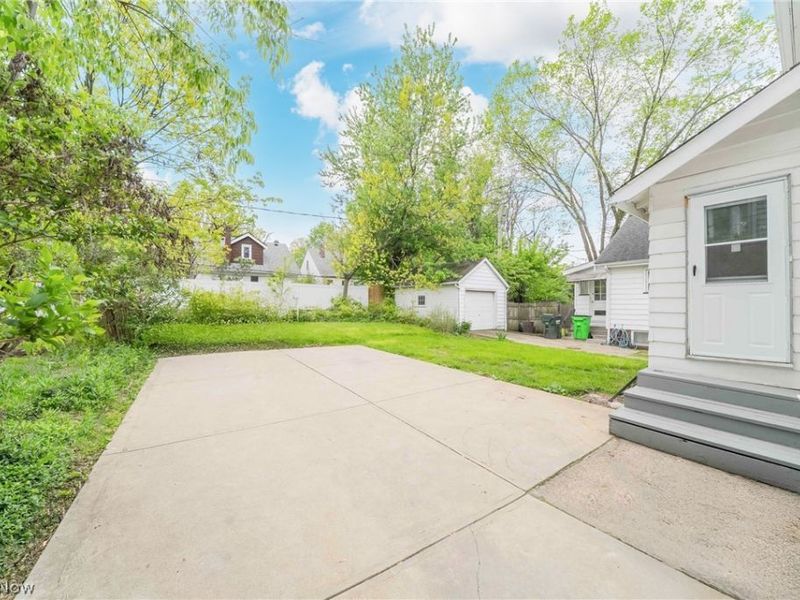 20180 Hillcrest Drive , Euclid, OH 44117 Photo 8