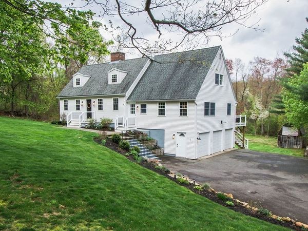 692 Cronin Rd, Warren, MA 01585