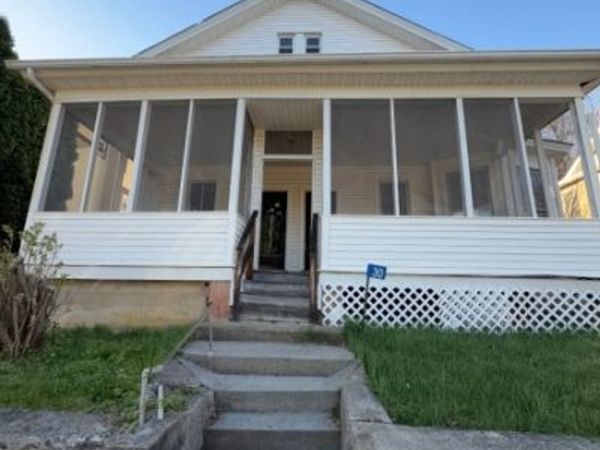 30 High Street, Blairstown, NJ 07825