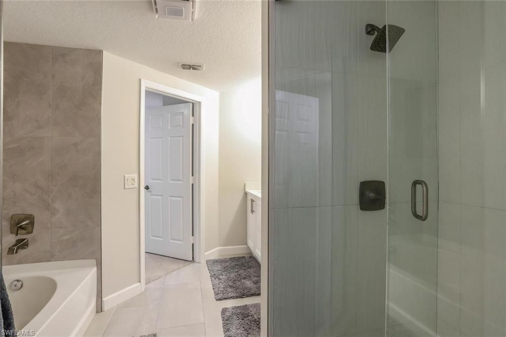 20281 Estero Gardens Cir , Unit 204, Estero, FL 33928 Photo