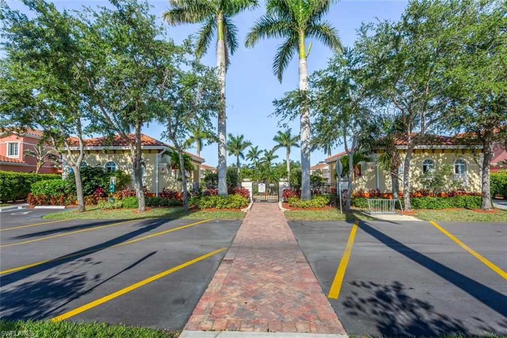 20281 Estero Gardens Cir , Unit 204, Estero, FL 33928 Photo