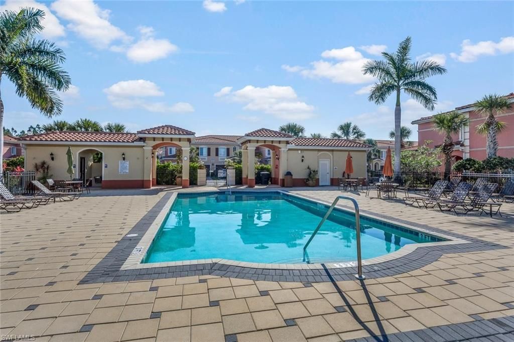 20281 Estero Gardens Cir , Unit 204, Estero, FL 33928 Photo