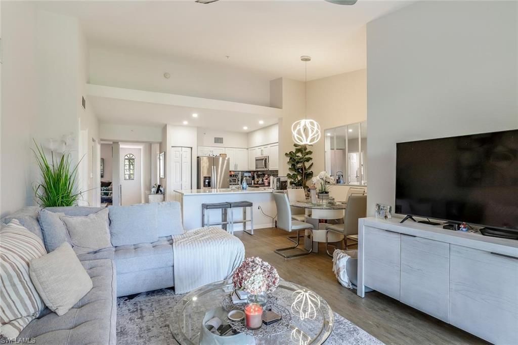 20281 Estero Gardens Cir , Unit 204, Estero, FL 33928 Photo