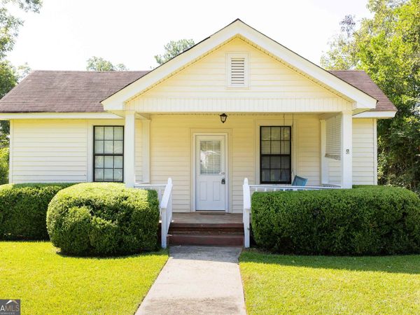 524 W Goodrich Avenue, Thomaston, GA 30286