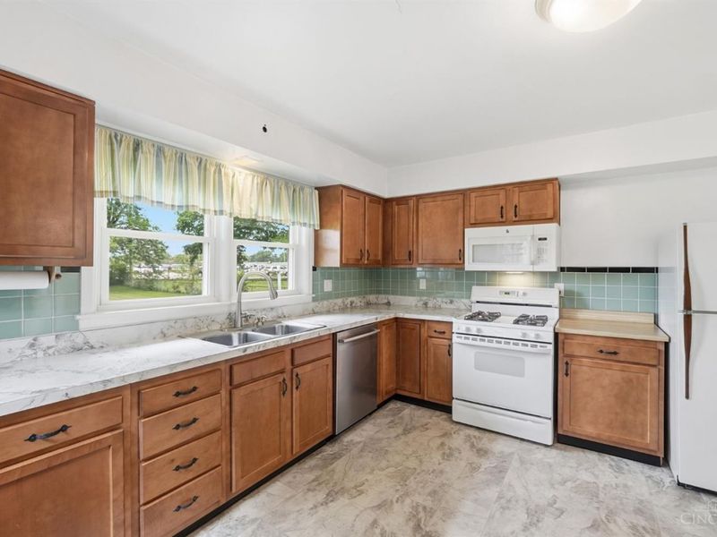 295 Campbell Drive, Hamilton, OH 45011 Photo 23