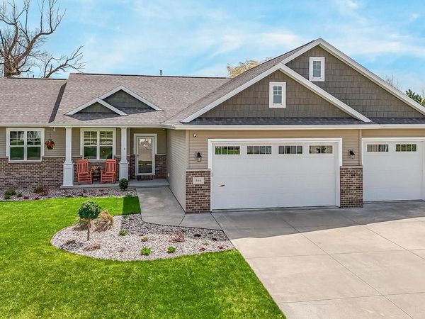 889 HUBBLE LANE, Appleton, WI 54913