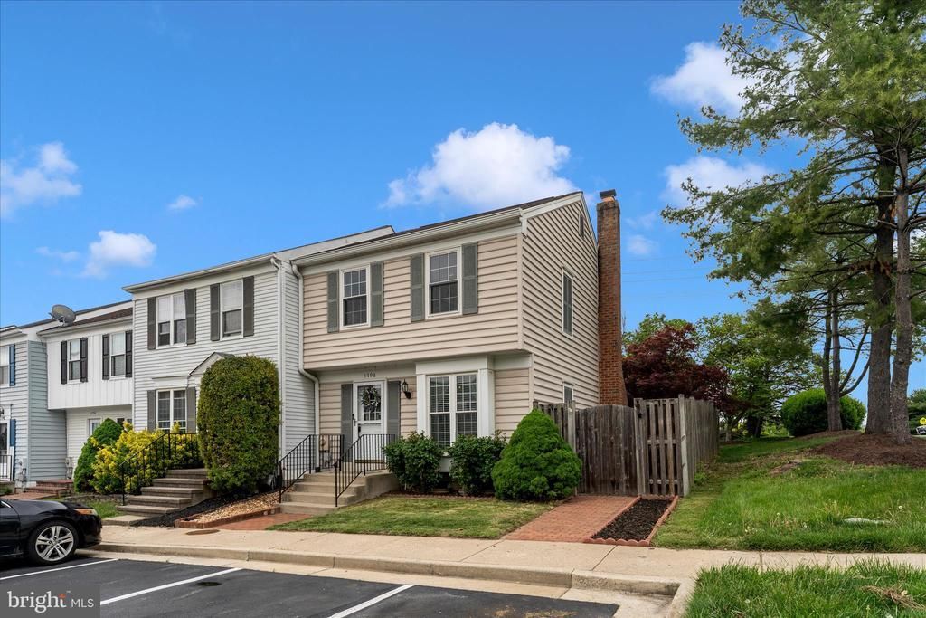 5798 Sunset View Ln, Frederick, MD 21703 Main Photo