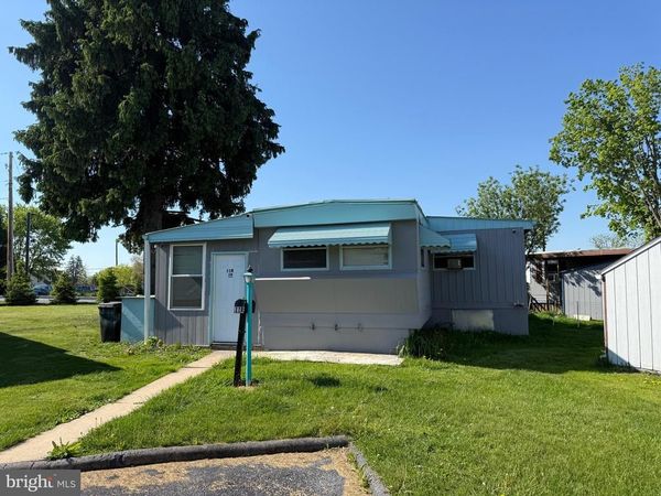 11 R DAVID DRIVE , LEBANON, PA 17046