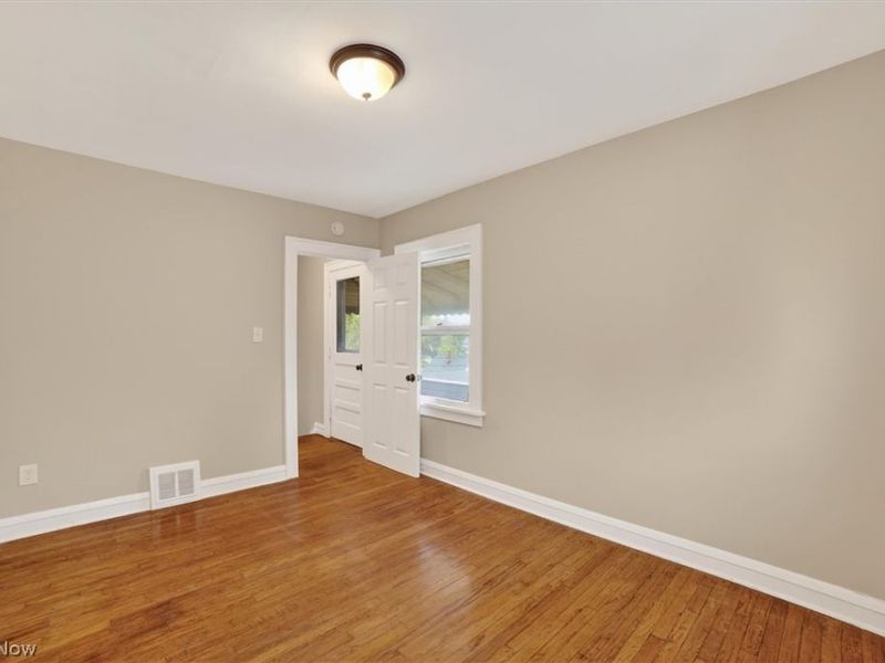 4874 E 95th Street, Garfield Heights, OH 44125 Photo 12