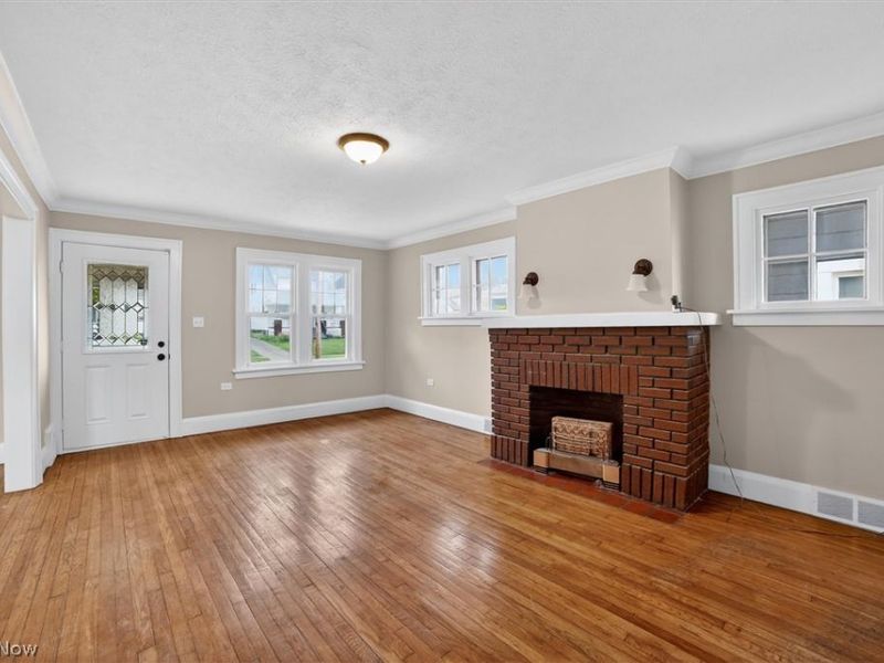 4874 E 95th Street, Garfield Heights, OH 44125 Photo 3