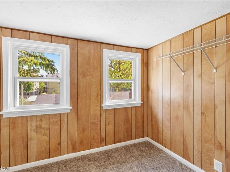 10421 Linnet Avenue , Cleveland, OH 44111 Photo 19