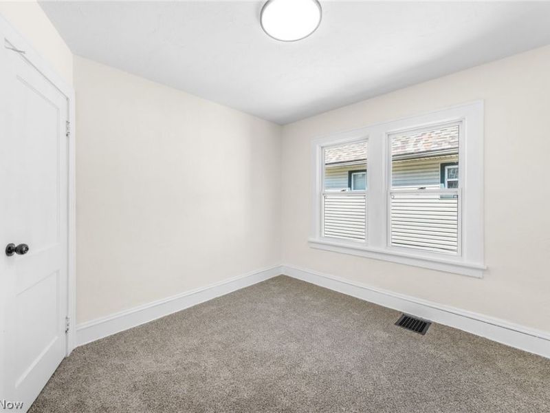 10421 Linnet Avenue , Cleveland, OH 44111 Photo 23