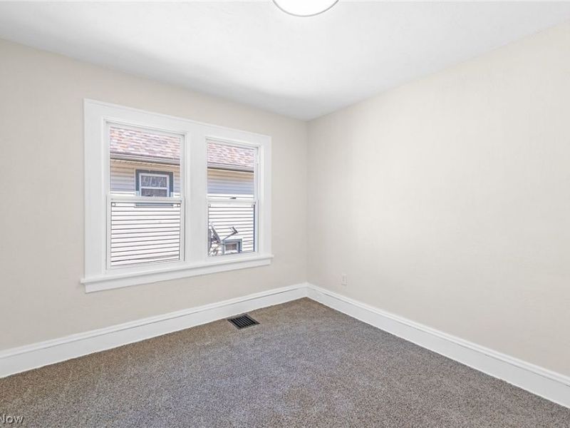 10421 Linnet Avenue , Cleveland, OH 44111 Photo 25