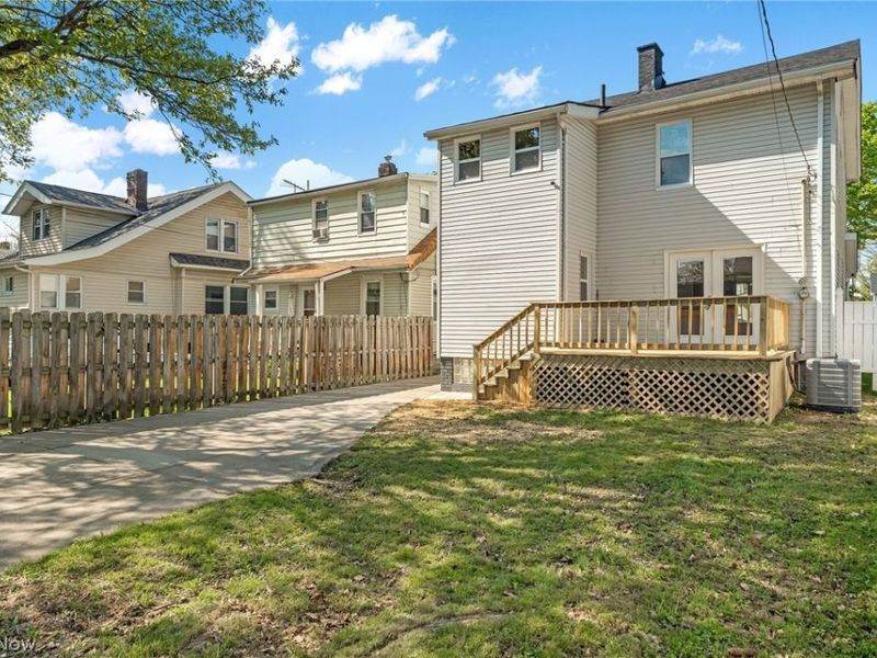 10421 Linnet Avenue , Cleveland, OH 44111 Photo 29